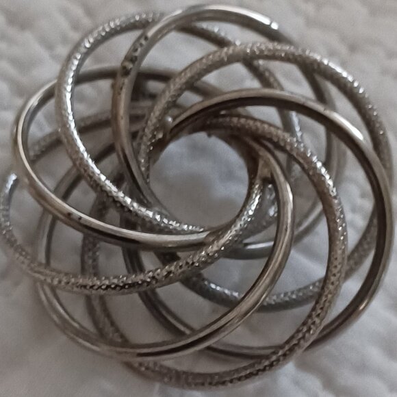 Silver colored, coil brooch - Picture 1 of 2